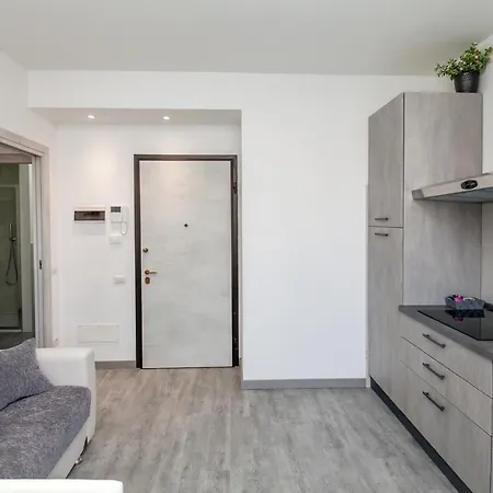 E-bicocca Apartman *